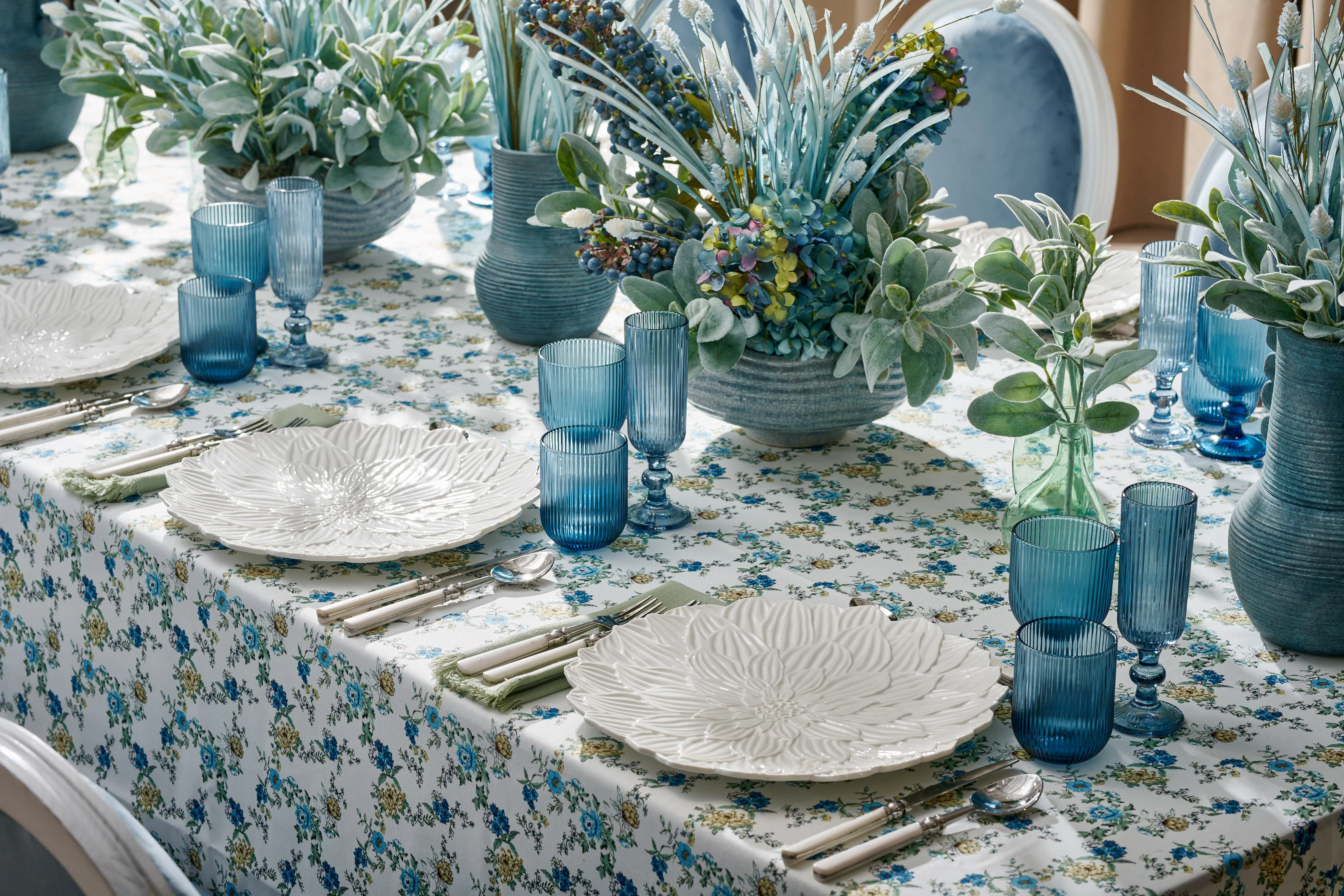 Alma Blue Tablecloth - Image 5