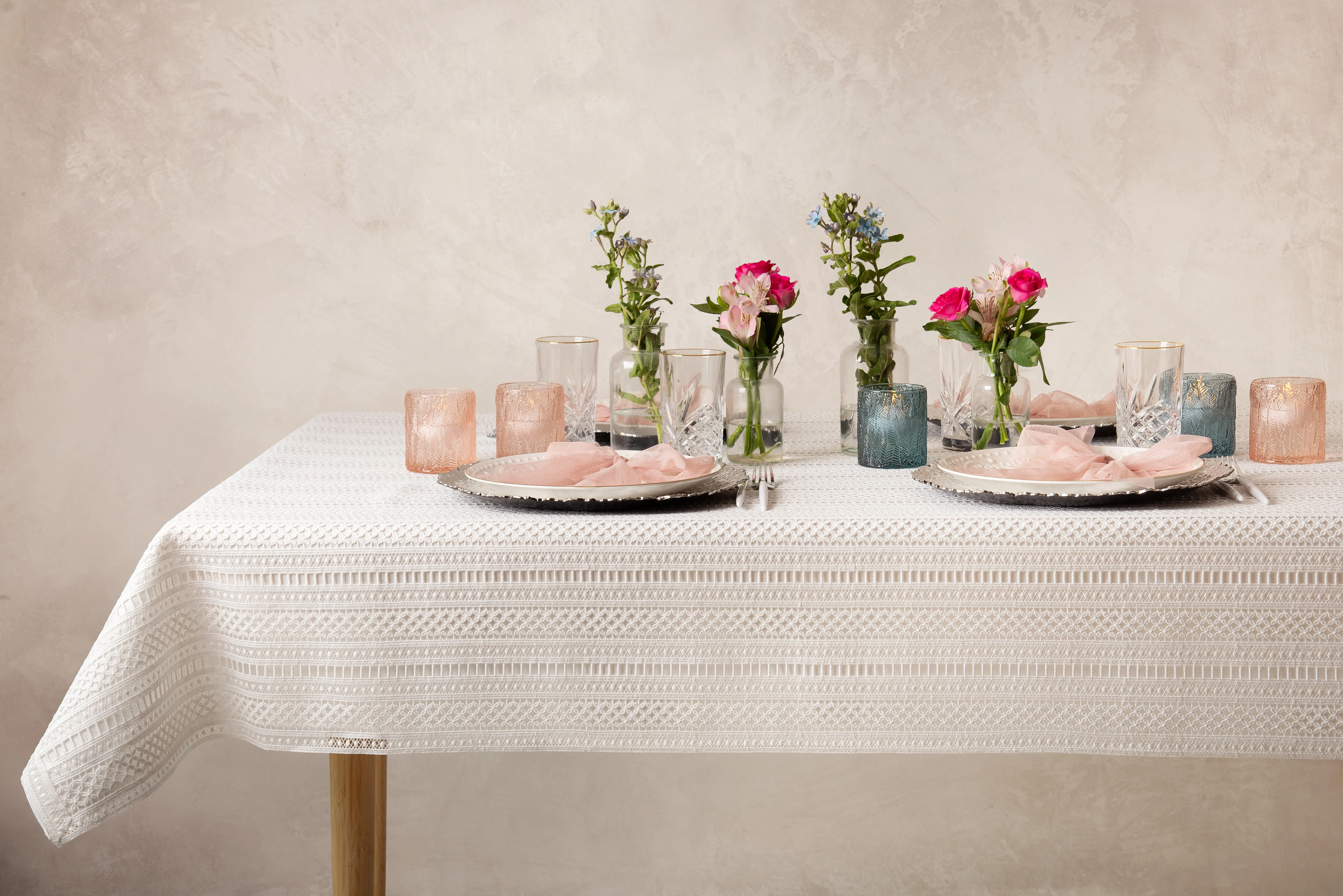 Loressa Tablecloth - Image 3